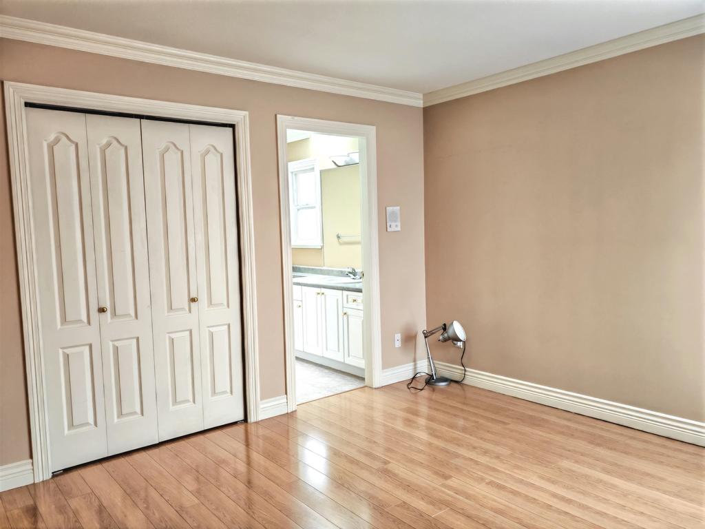 Listing Image for R3002004