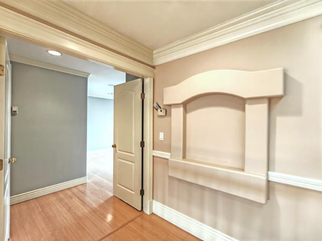 Listing Image for R3002004