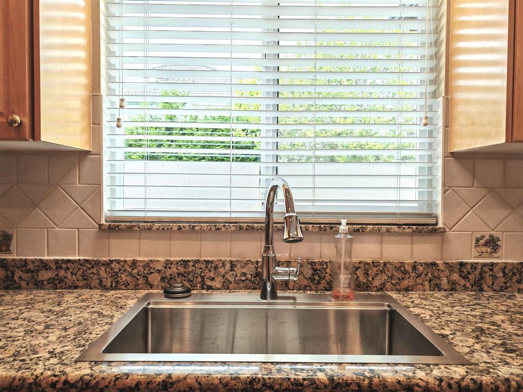 Listing Image for R3002004