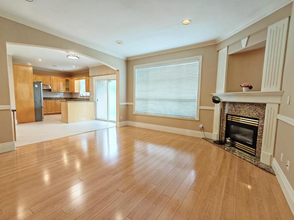 Listing Image for R3002004