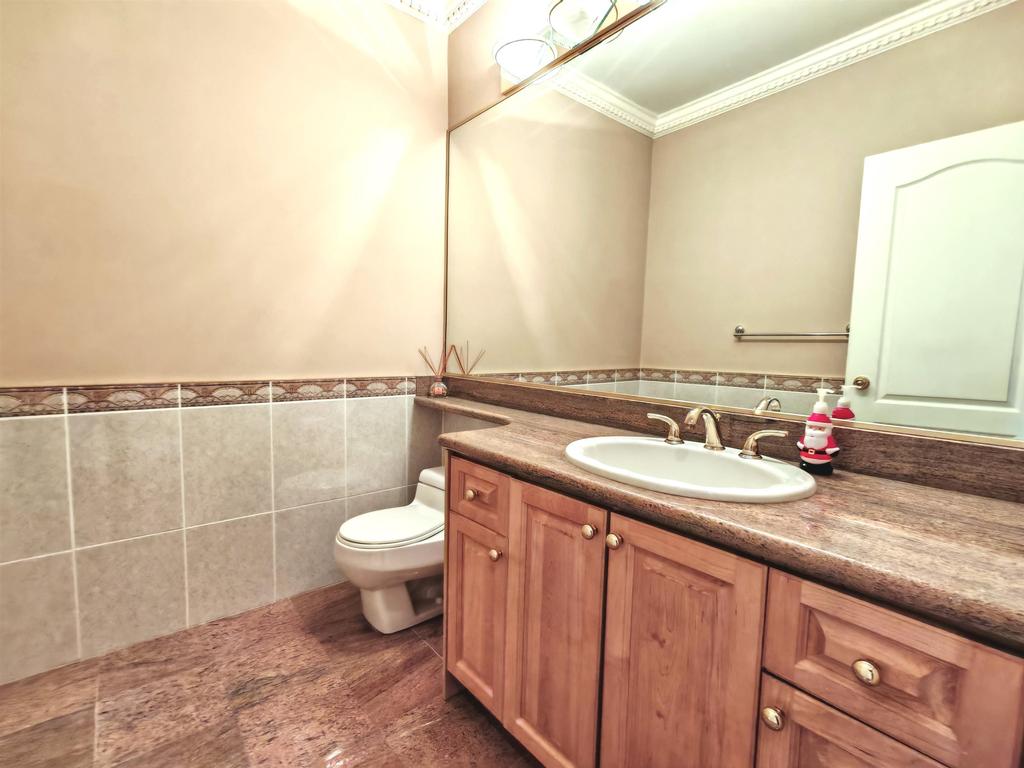 Listing Image for R3002004