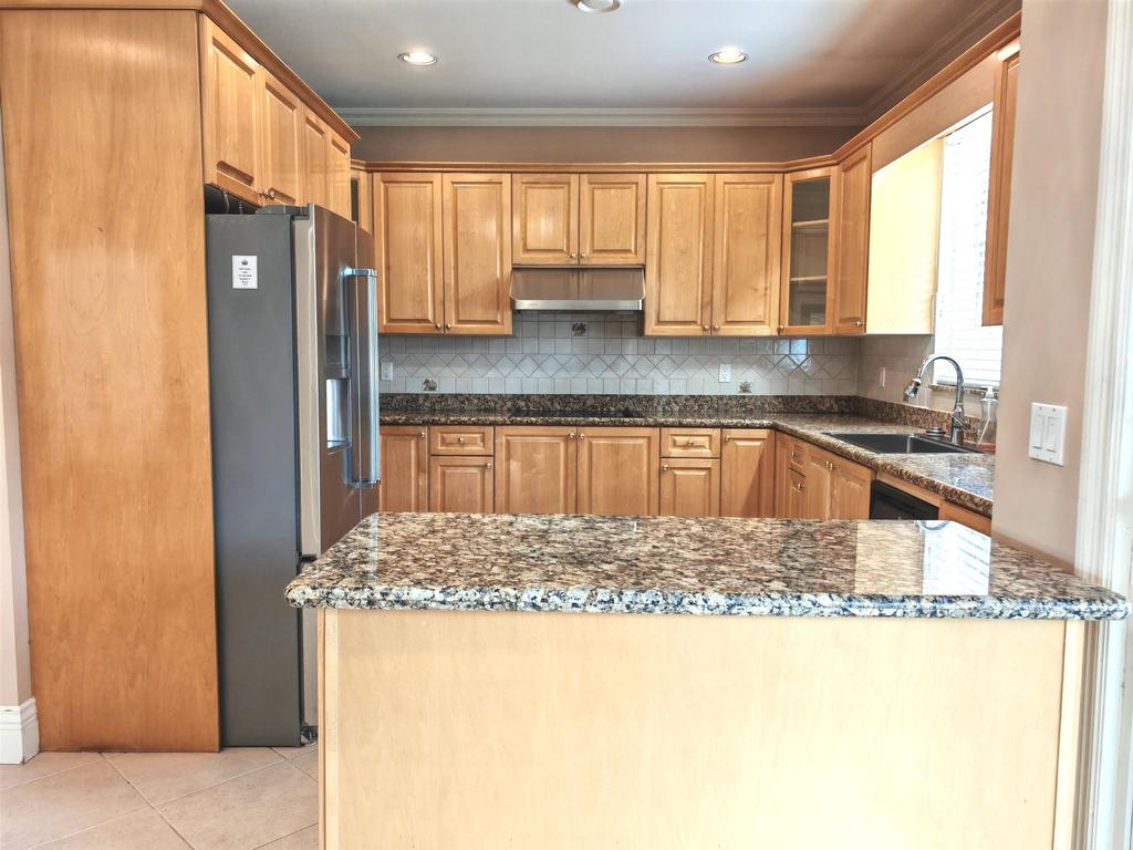 Listing Image for R3002004