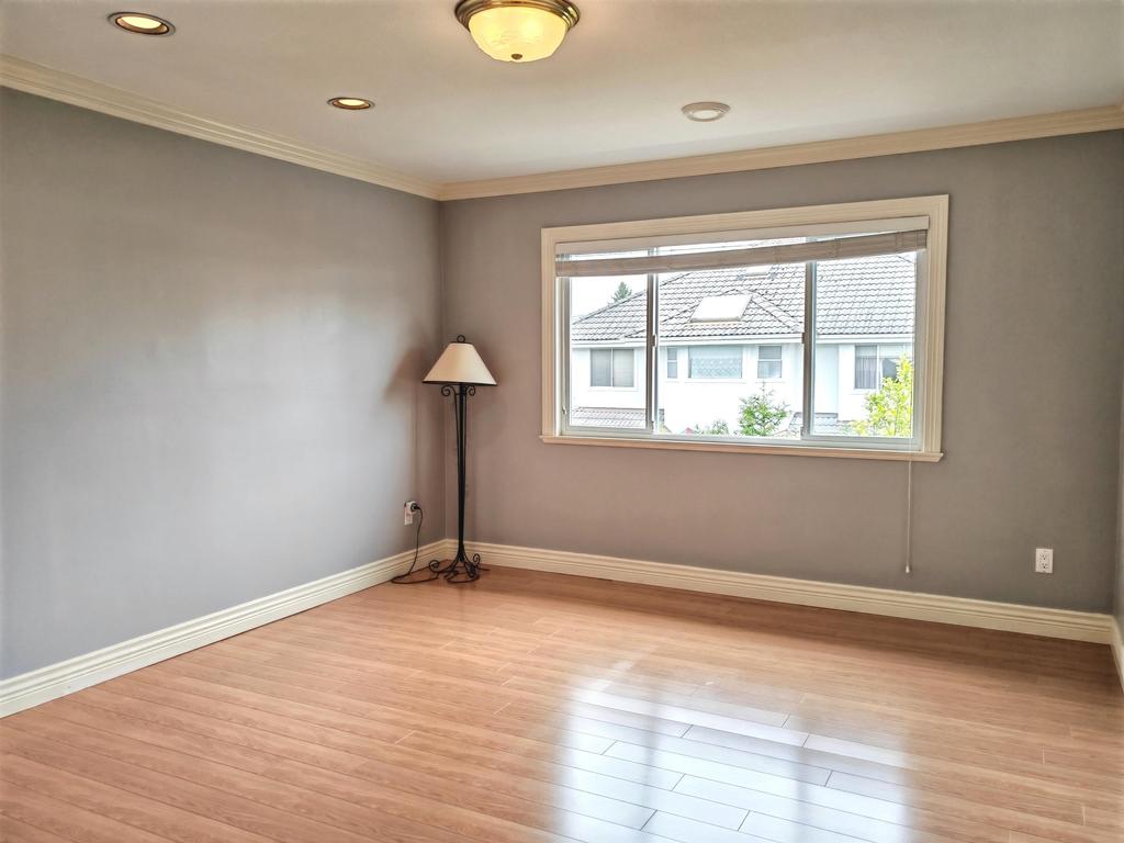 Listing Image for R3002004