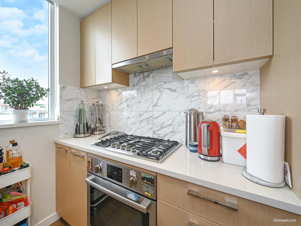 Listing Image for R3002026