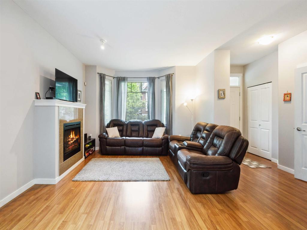 Listing Image for R3004658