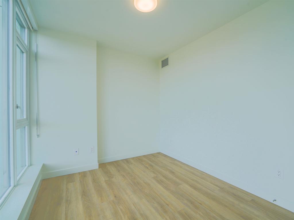 Listing Image for R3004936