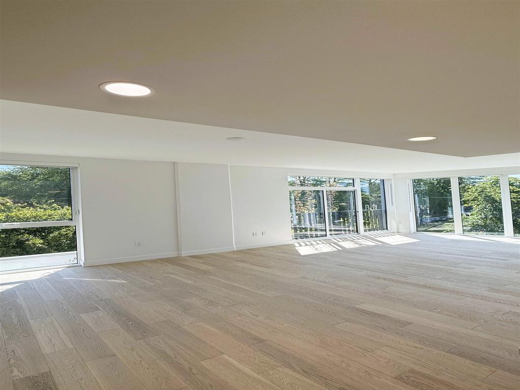 Listing Image for R3015698