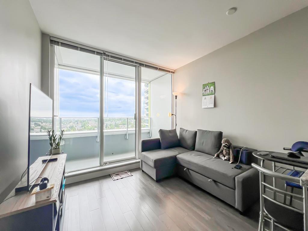 Listing Image for R3017801