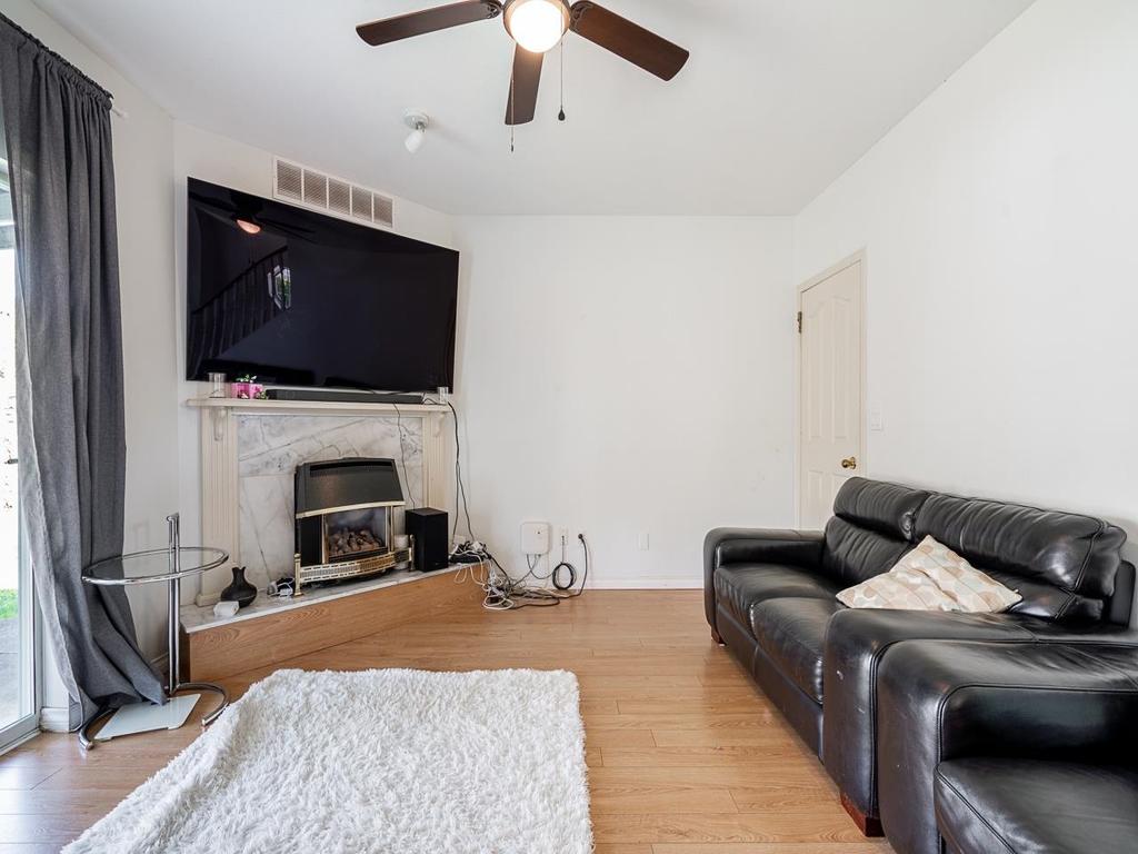 Listing Image for R3017982