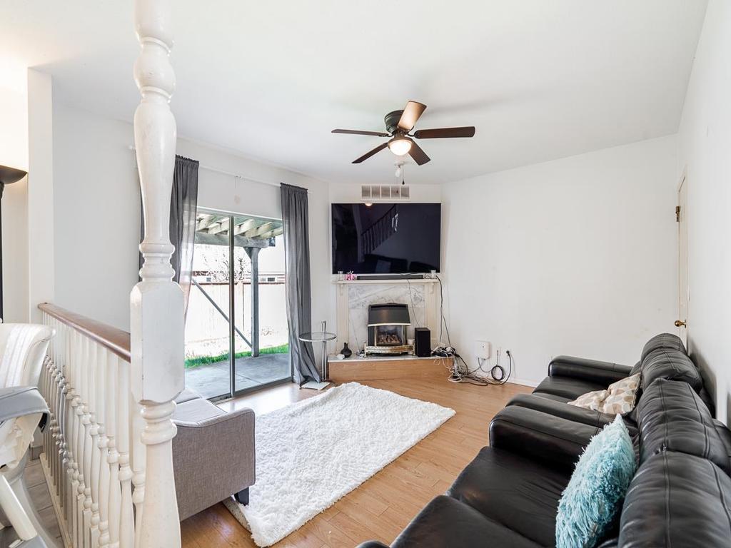 Listing Image for R3017982
