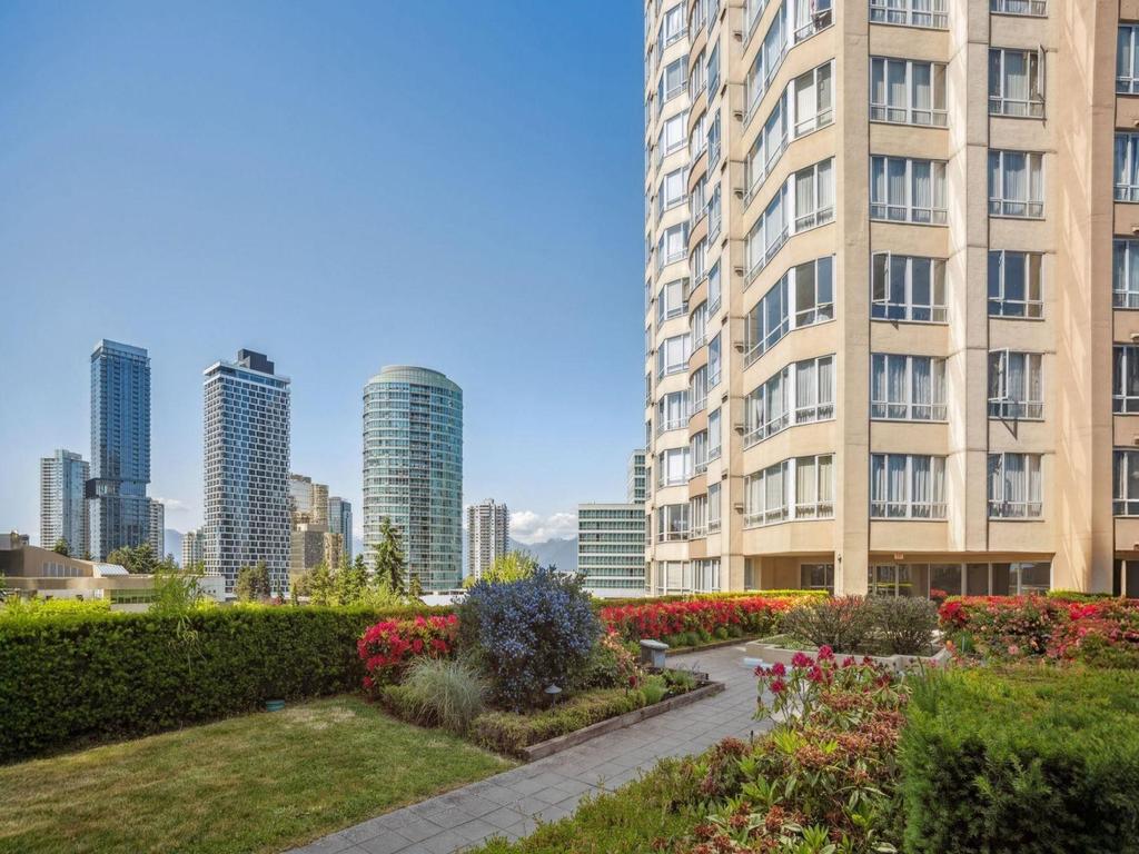 Listing Image for R3024660