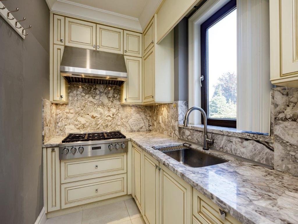 Listing Image for R3025035
