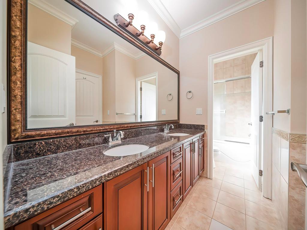 Listing Image for R3026842