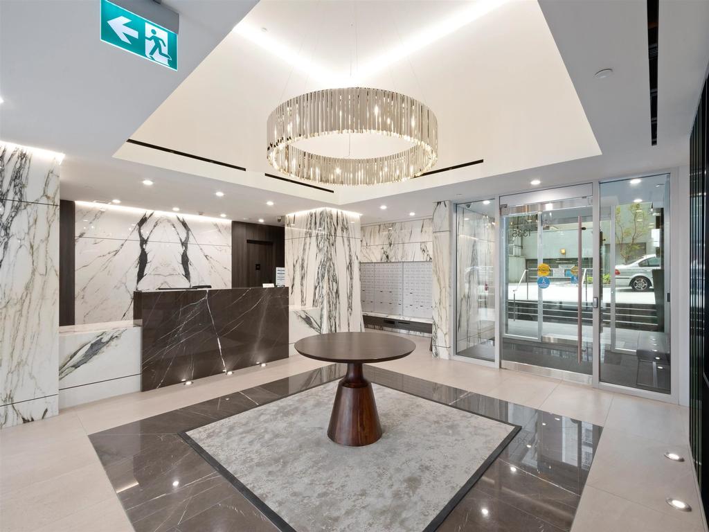 Listing Image for R3027658