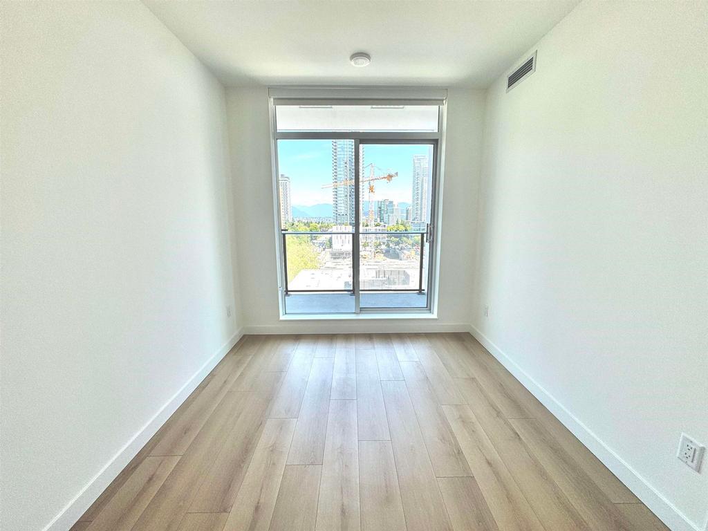 Listing Image for R3030935