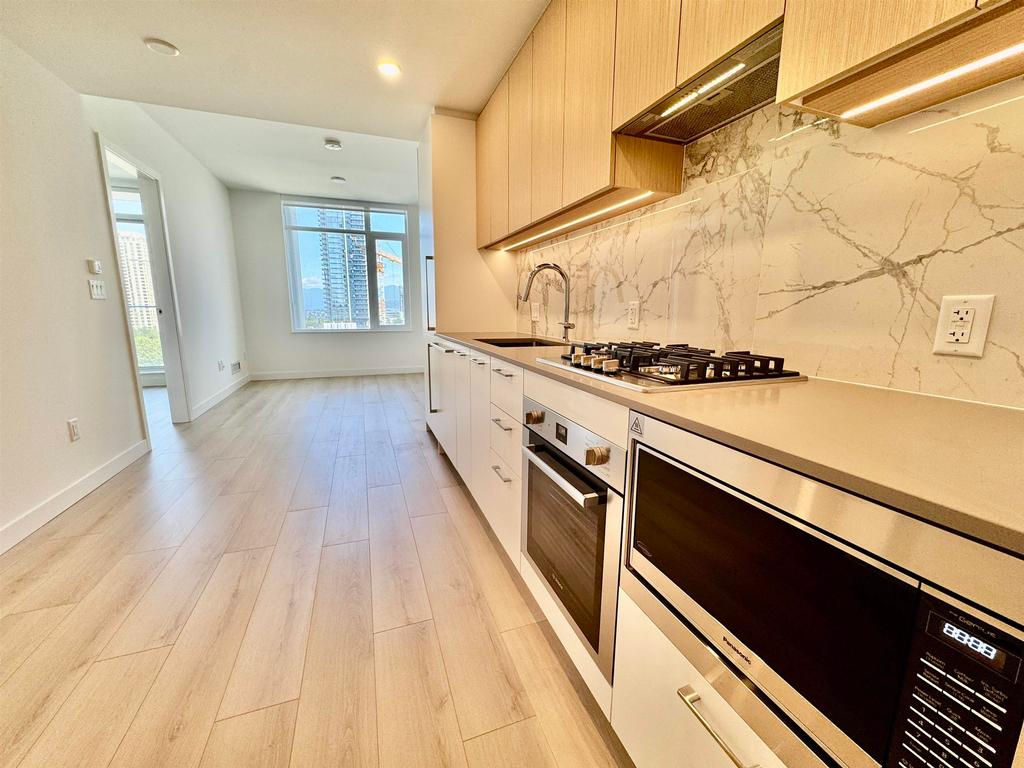 Listing Image for R3030935