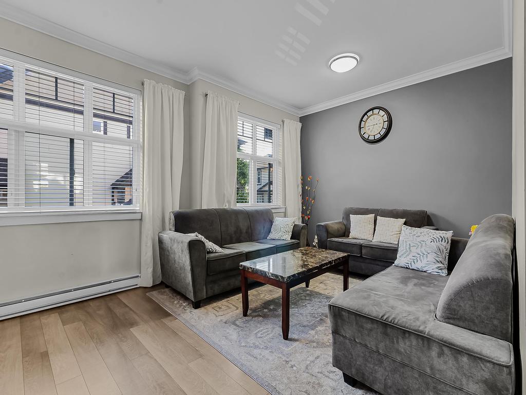 Listing Image for R3030975