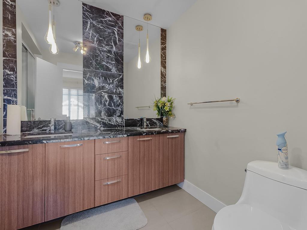 Listing Image for R3030975