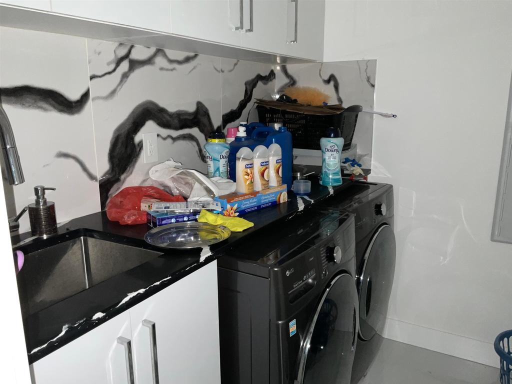 Listing Image for R3032831