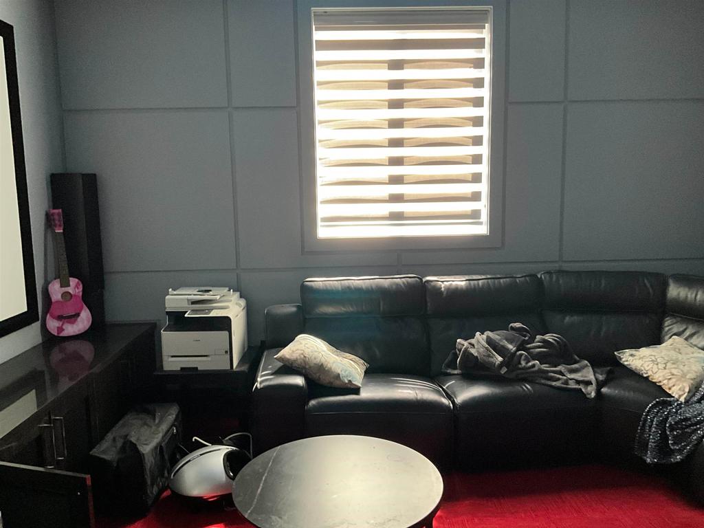 Listing Image for R3032831