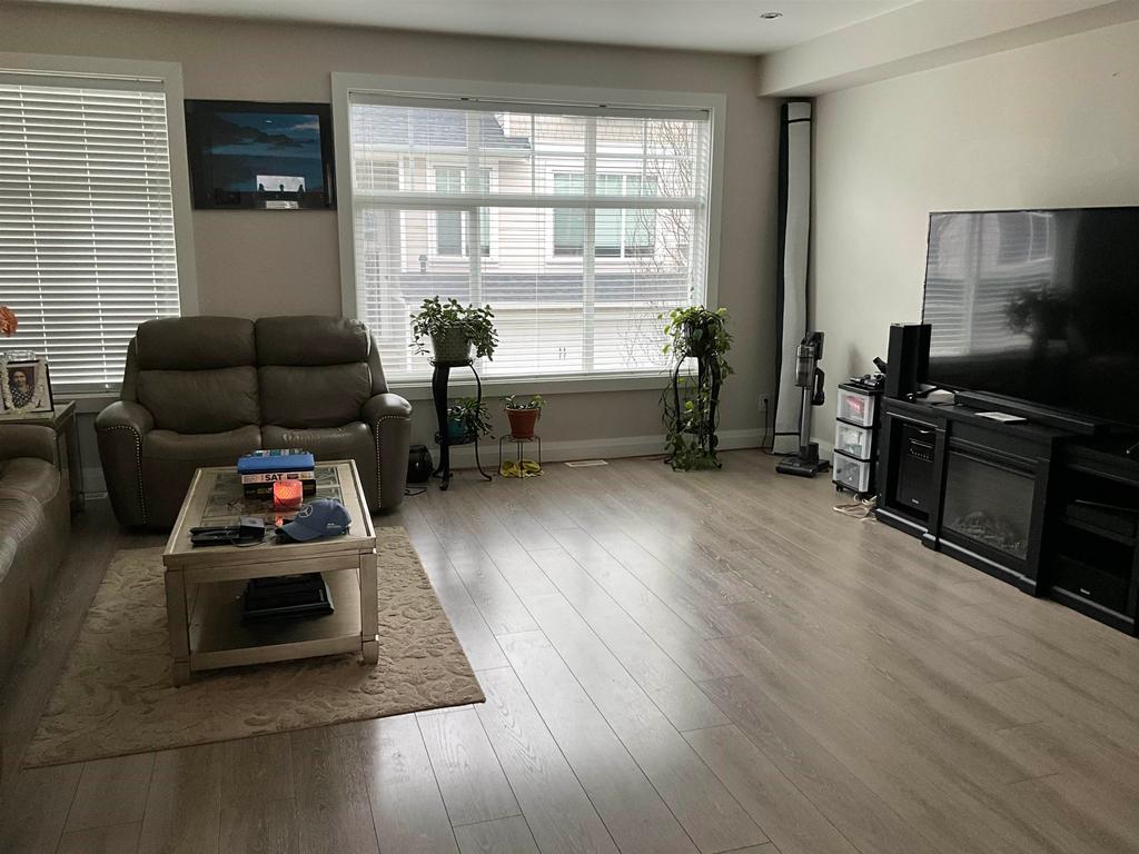 Listing Image for R3032894