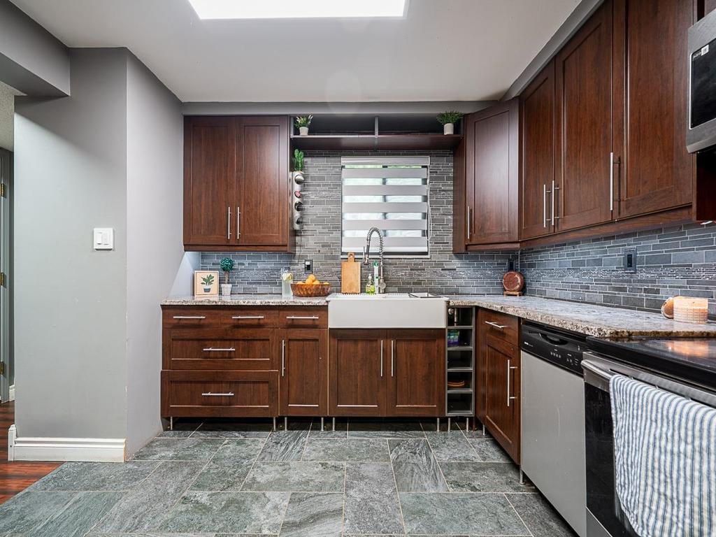 Listing Image for R3034279