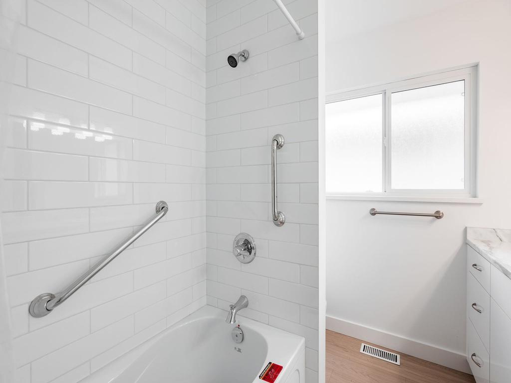 Listing Image for R3035020