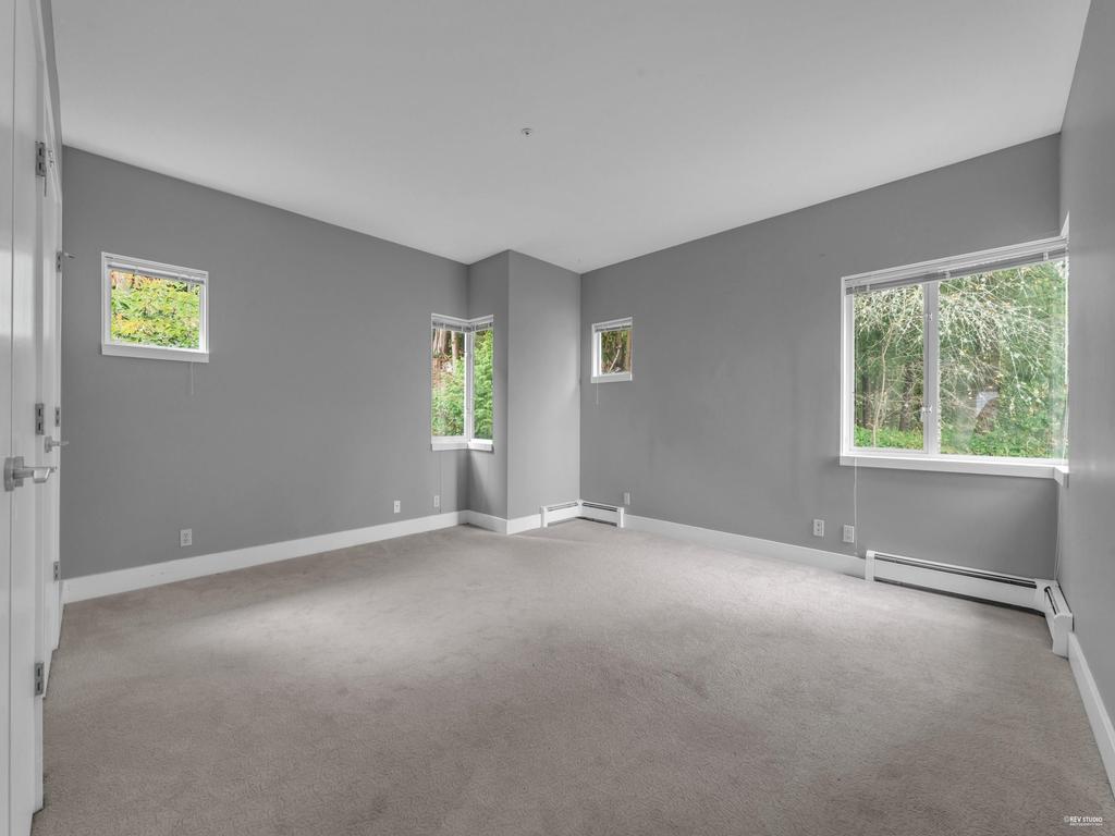 Listing Image for R3035956