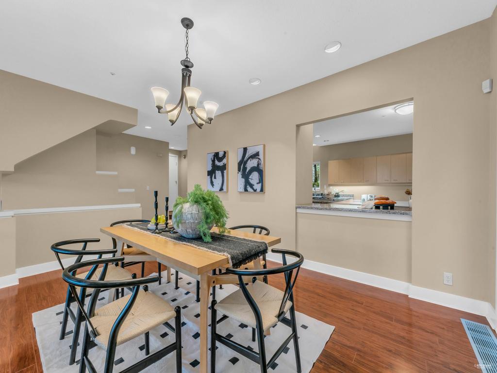 Listing Image for R3035956