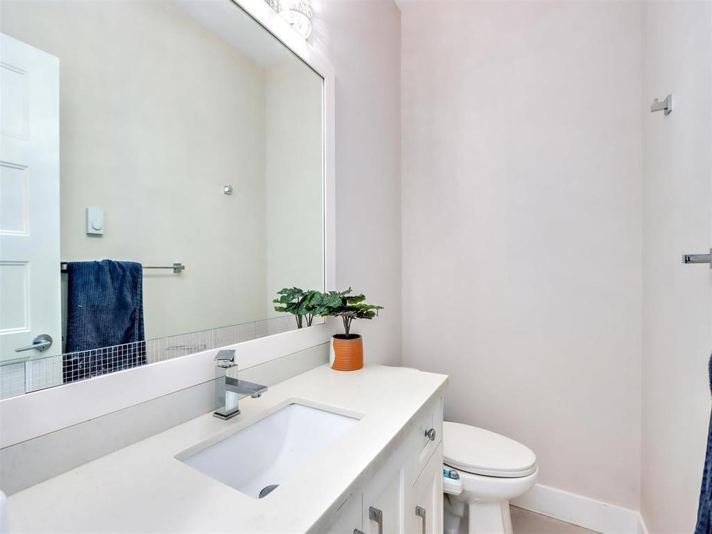 Listing Image for R3035996