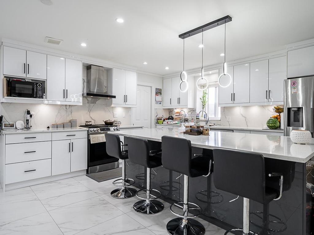 Listing Image for R3036117