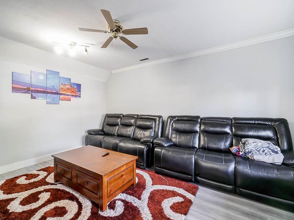 Listing Image for R3036345