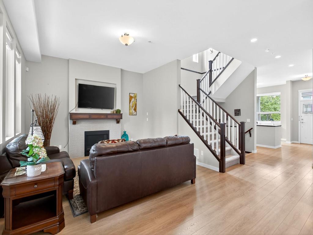 Listing Image for R3036612