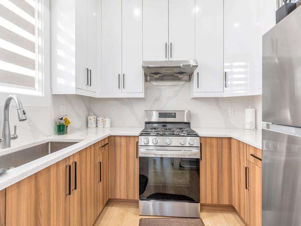 Listing Image for R3037093