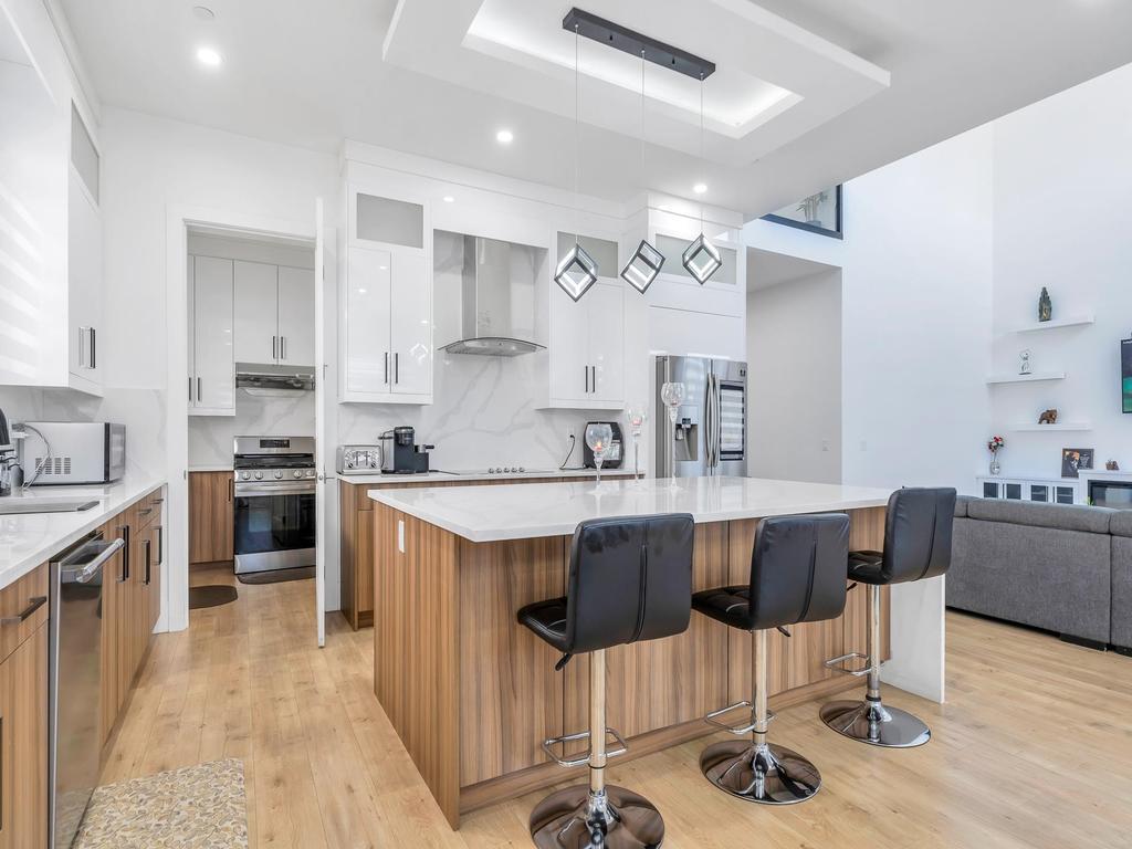 Listing Image for R3037093