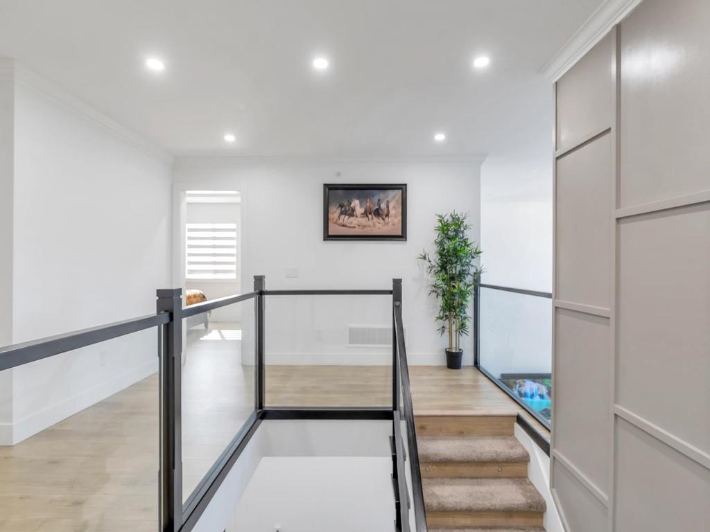 Listing Image for R3037093