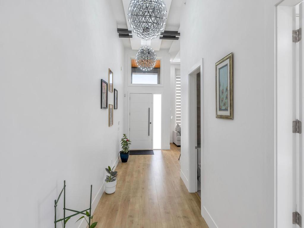 Listing Image for R3037093