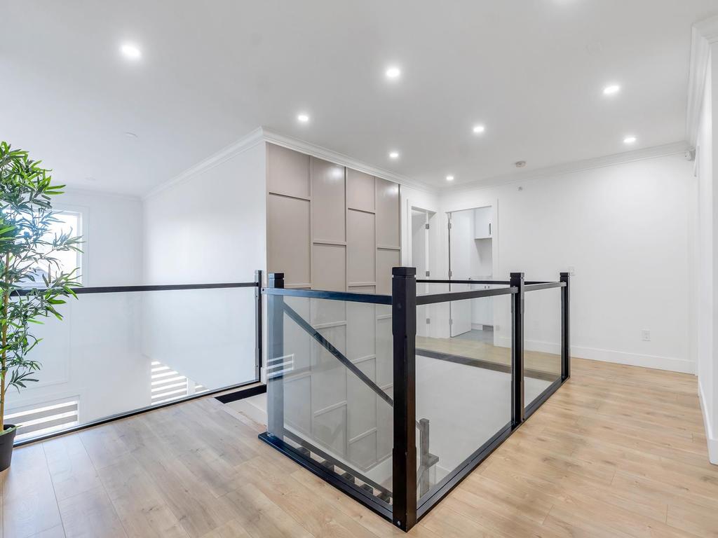 Listing Image for R3037093