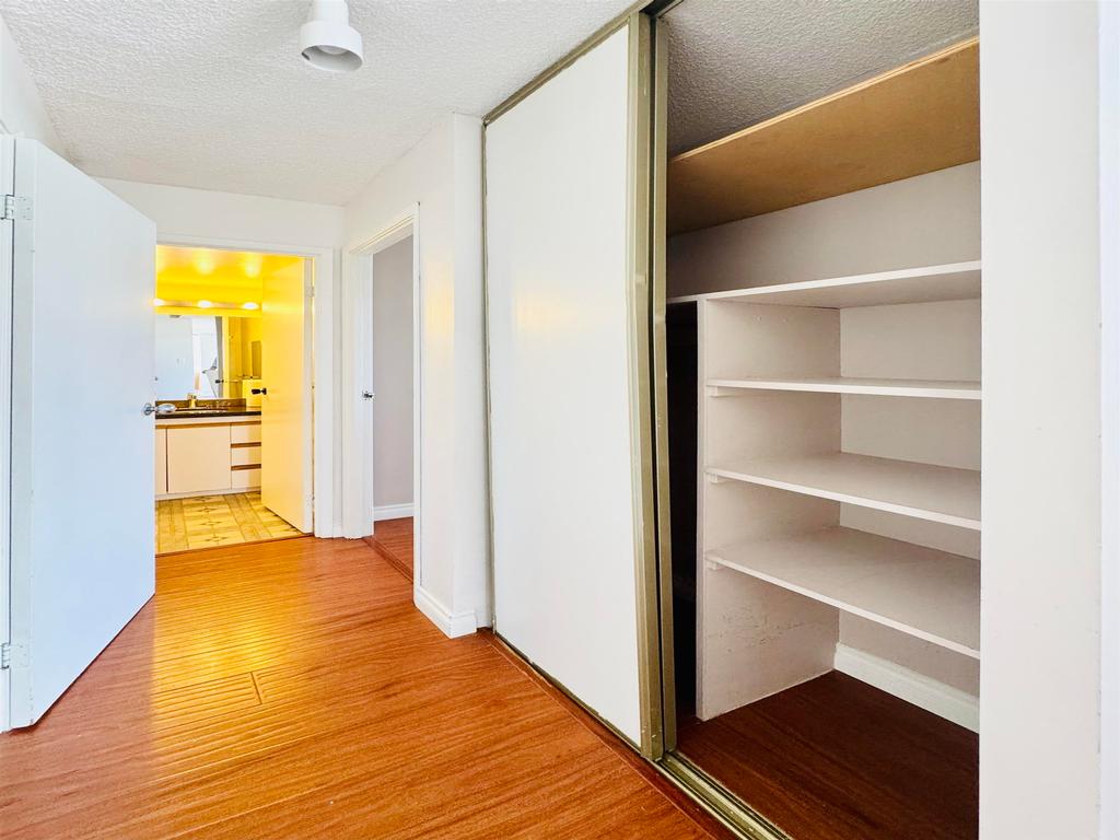 Listing Image for R3039001