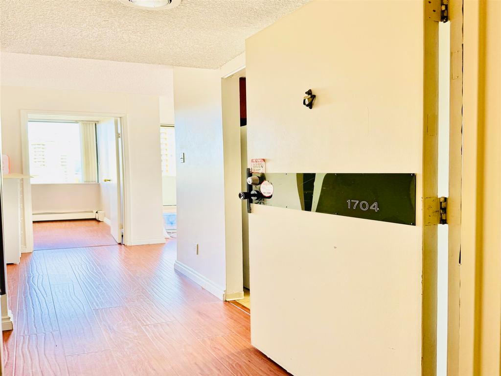 Listing Image for R3039001