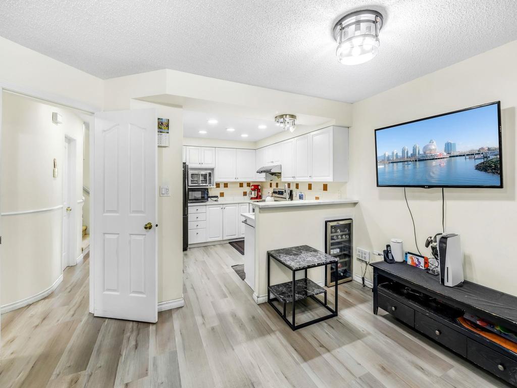 Listing Image for R3039476