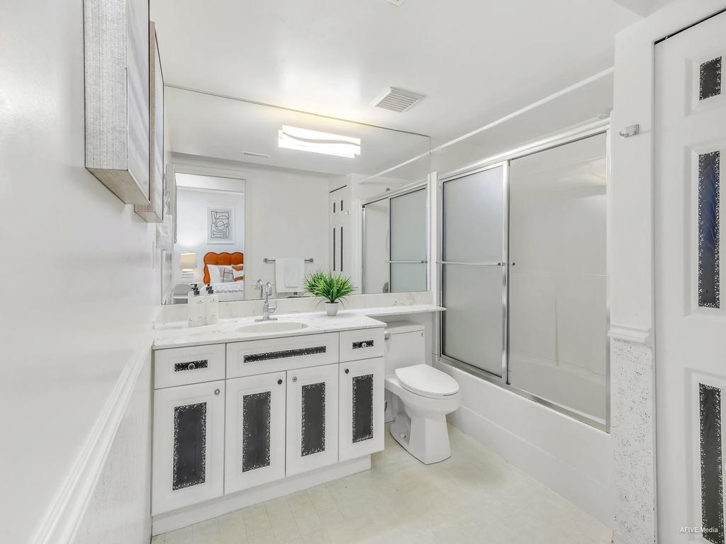 Listing Image for R3039609