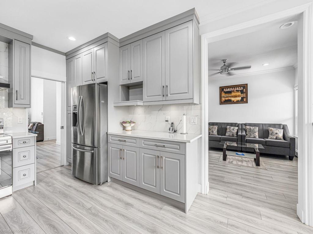 Listing Image for R3040006