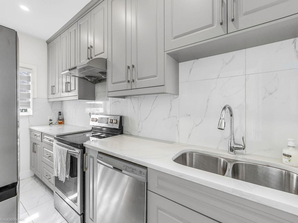 Listing Image for R3040006