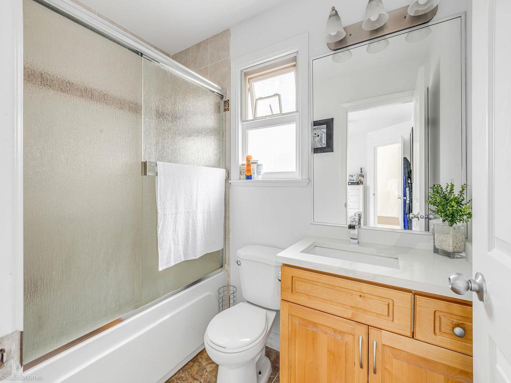 Listing Image for R3040006