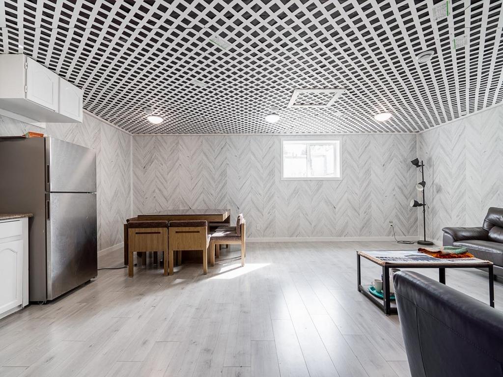 Listing Image for R3040303