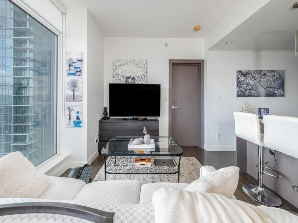 Listing Image for R3040623