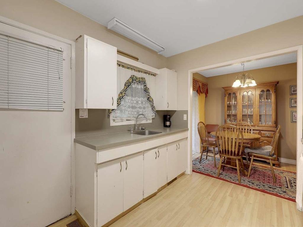 Listing Image for R3040850