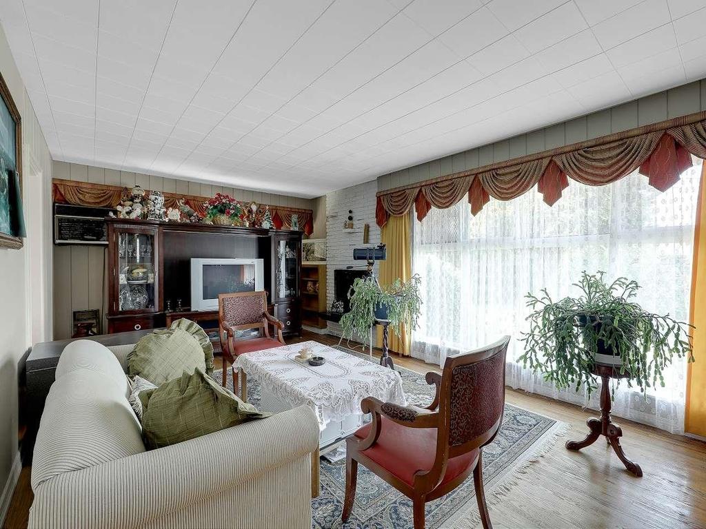 Listing Image for R3040850