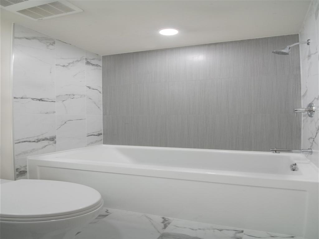Listing Image for R3041006